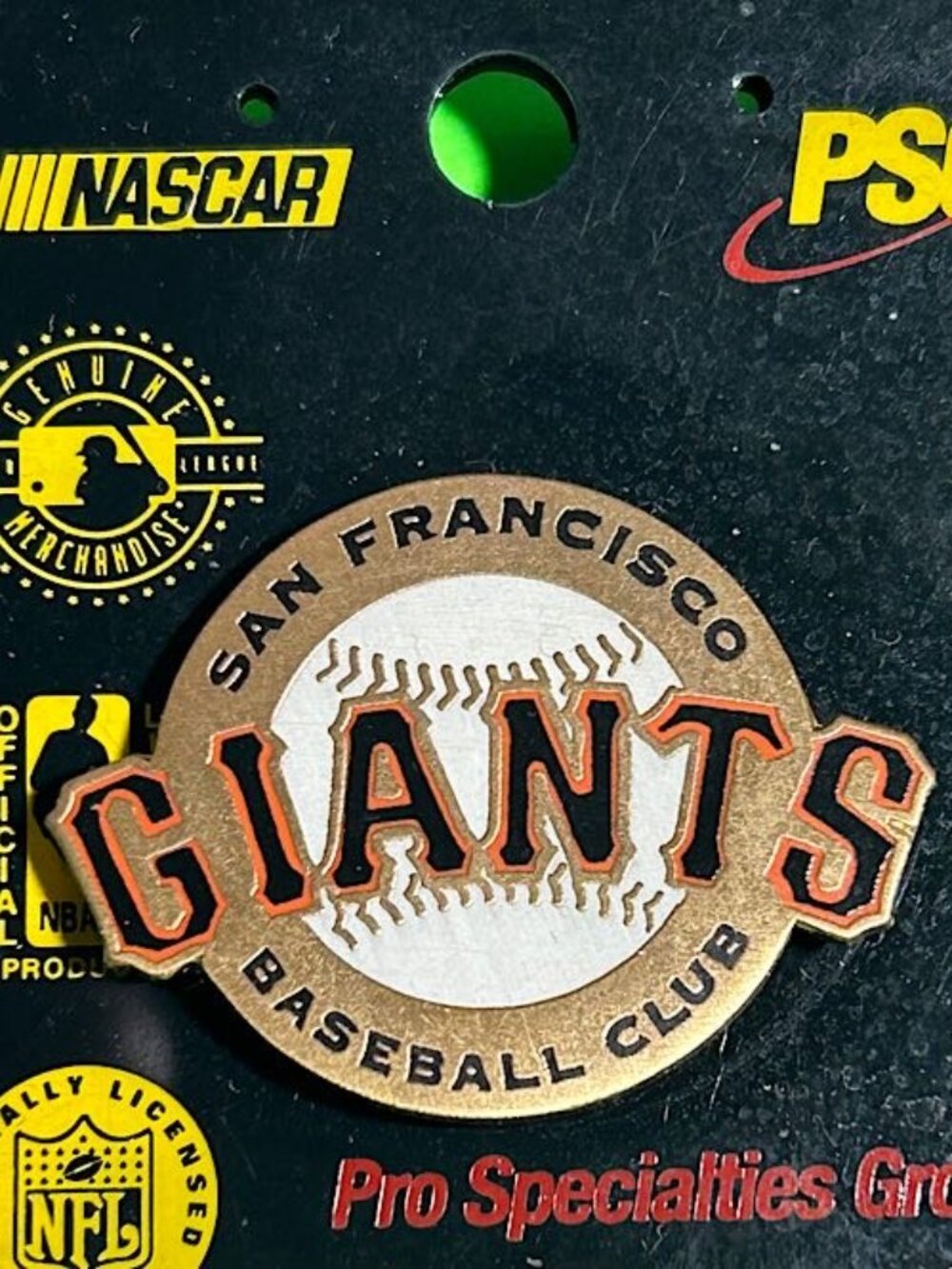 San Francisco Giants gold-tone MLB logo Pin NOC